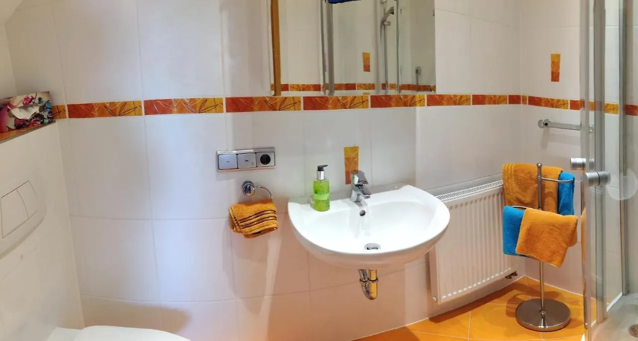 Ferienwohnung Am Hollergraben Oberschwarzach 0*,